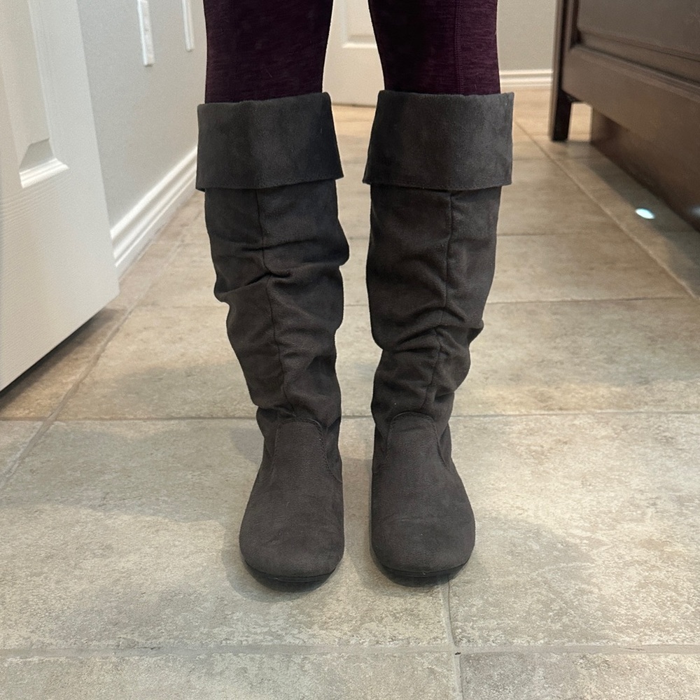 Kohl's Charcoal Under the Knee Boots